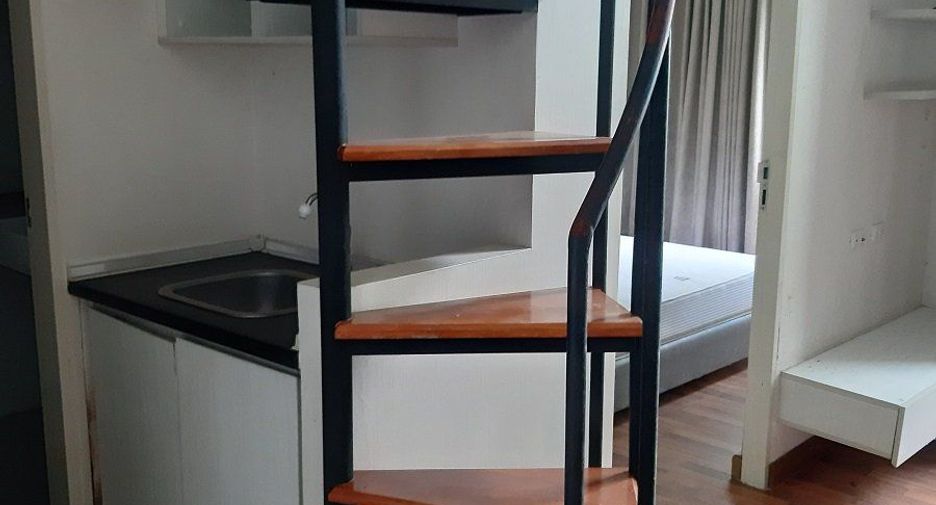 For sale 2 bedrooms condo in Wang Thonglang, Bangkok