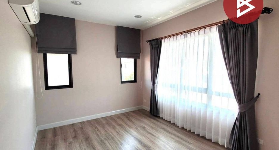 For sale 6 bedrooms house in Phra Samut Chedi, Samut Prakan