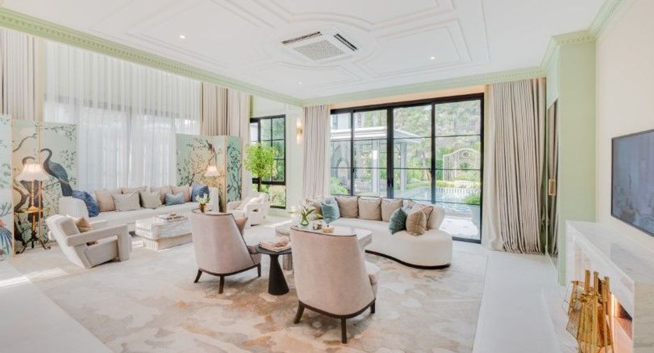 For sale 5 bedrooms house in Saphan Sung, Bangkok