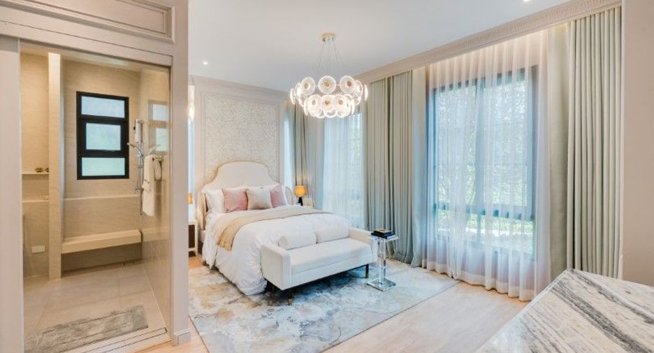 For sale 5 bedrooms house in Saphan Sung, Bangkok