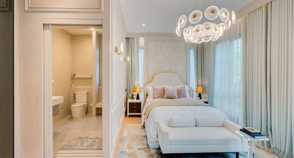 For sale 5 bedrooms house in Saphan Sung, Bangkok