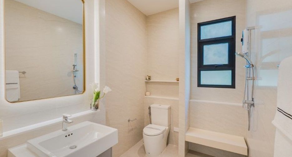 For sale 5 bedrooms house in Saphan Sung, Bangkok