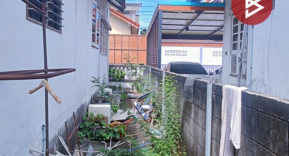 À vendre 2 chambres maison à Mueang Chon Buri, Chonburi