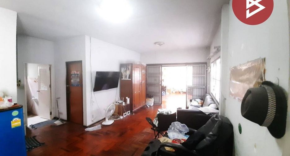 À vendre 2 chambres maison à Mueang Chon Buri, Chonburi