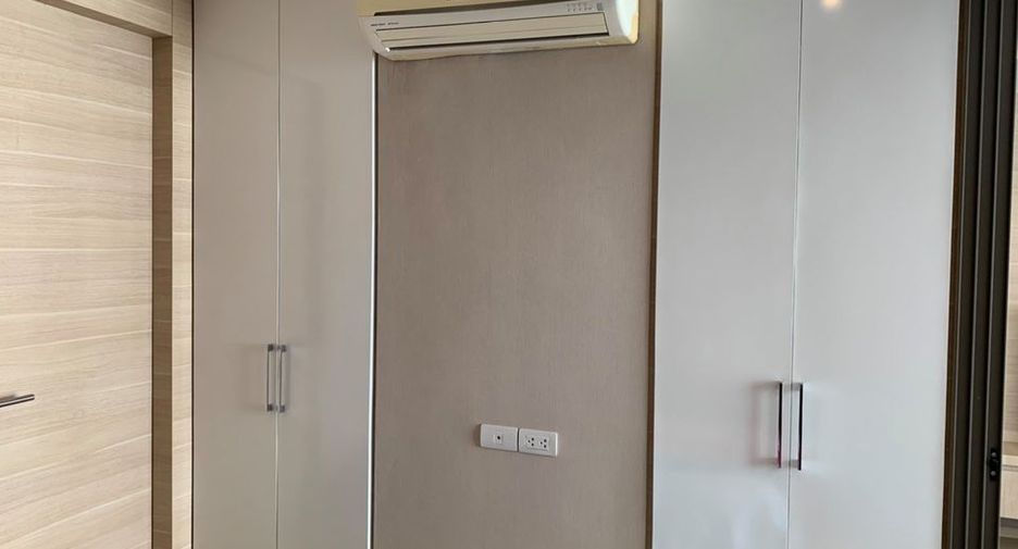 For rent 1 bed condo in Sathon, Bangkok