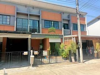 Casa adosada en alquiler y en venta de 2 habitaciones en Bang Pa-in, Phra Nakhon Si Ayutthaya