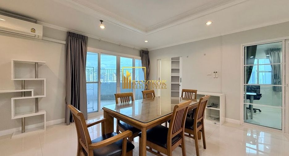 For rent 3 bedrooms condo in Watthana, Bangkok