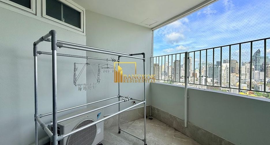 For rent 3 bedrooms condo in Watthana, Bangkok