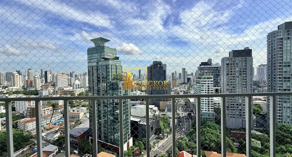 For rent 3 bedrooms condo in Watthana, Bangkok
