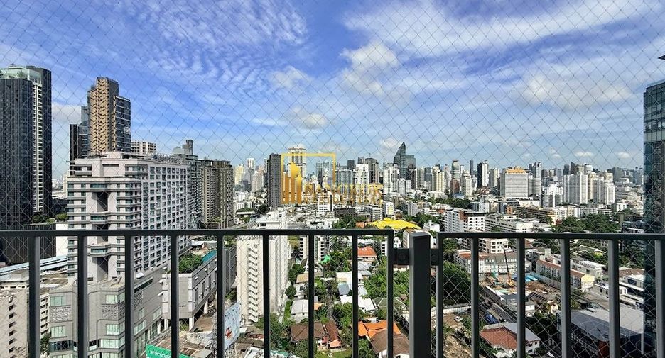 For rent 3 bedrooms condo in Watthana, Bangkok