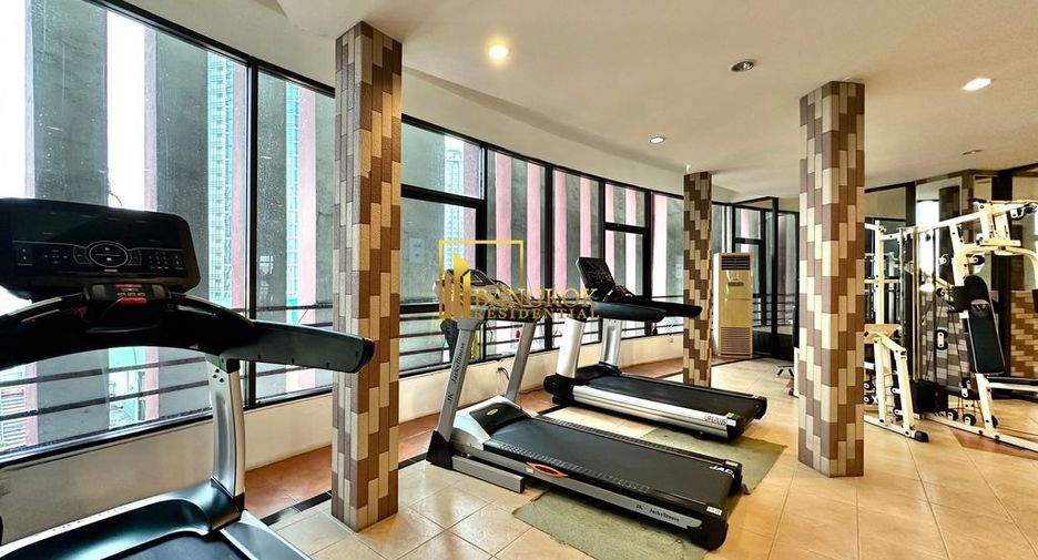 For rent 3 bedrooms condo in Watthana, Bangkok