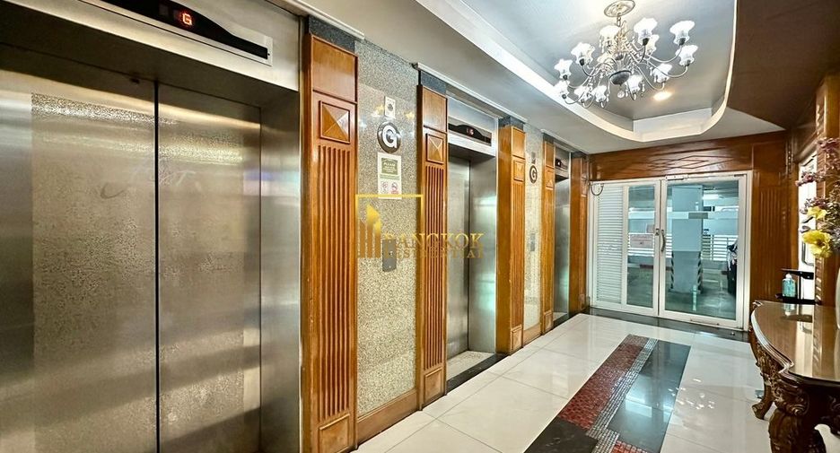 For rent 3 bedrooms condo in Watthana, Bangkok