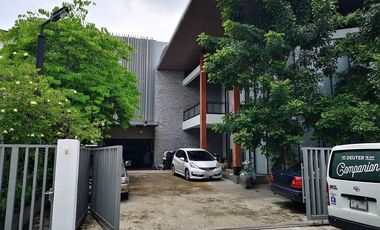 For sale retail Space in Phra Khanong, Bangkok