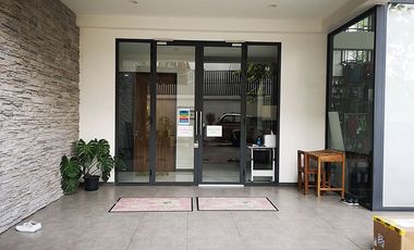 For sale retail Space in Phra Khanong, Bangkok