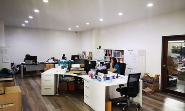 For sale retail Space in Phra Khanong, Bangkok