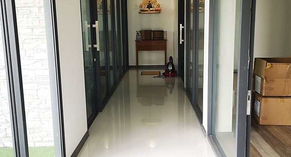 For sale retail Space in Phra Khanong, Bangkok