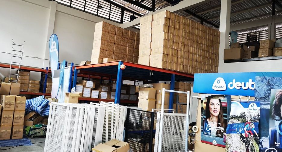 For sale retail Space in Phra Khanong, Bangkok