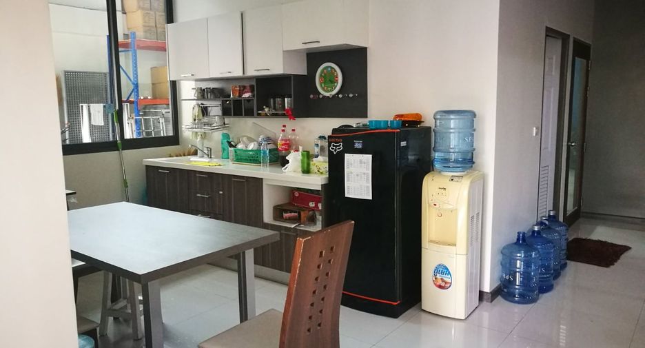 For sale retail Space in Phra Khanong, Bangkok