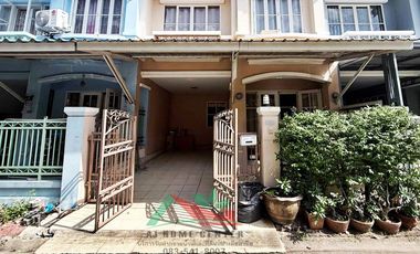 出售 3 卧室 联排别墅 在 Khlong Sam Wa, 曼谷