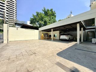 ให้เช่า 3 ห้องนอน บ้านเดี่ยว ใน คลองเตย, กรุงเทพฯ