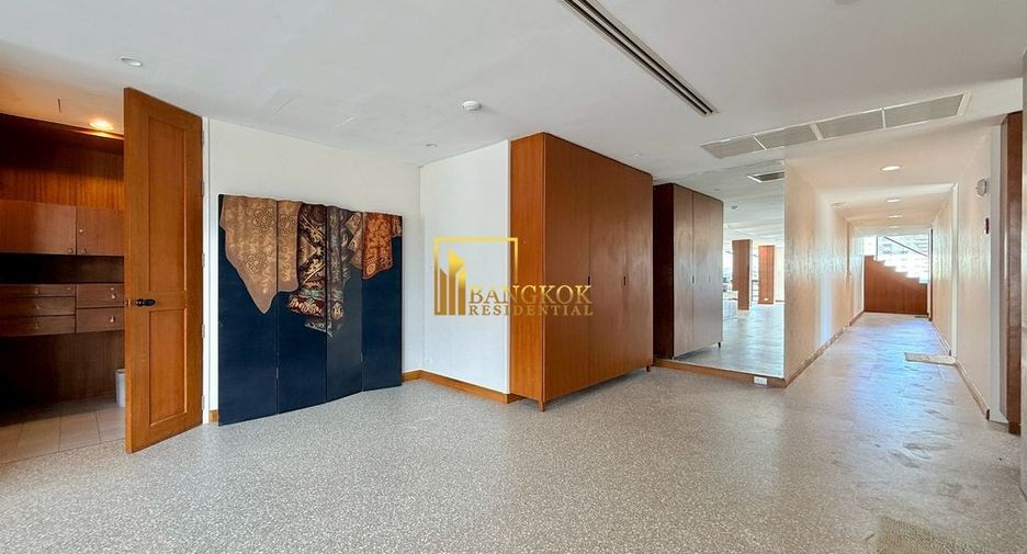 For rent 4 ベッドルーム apartment in Watthana, Bangkok