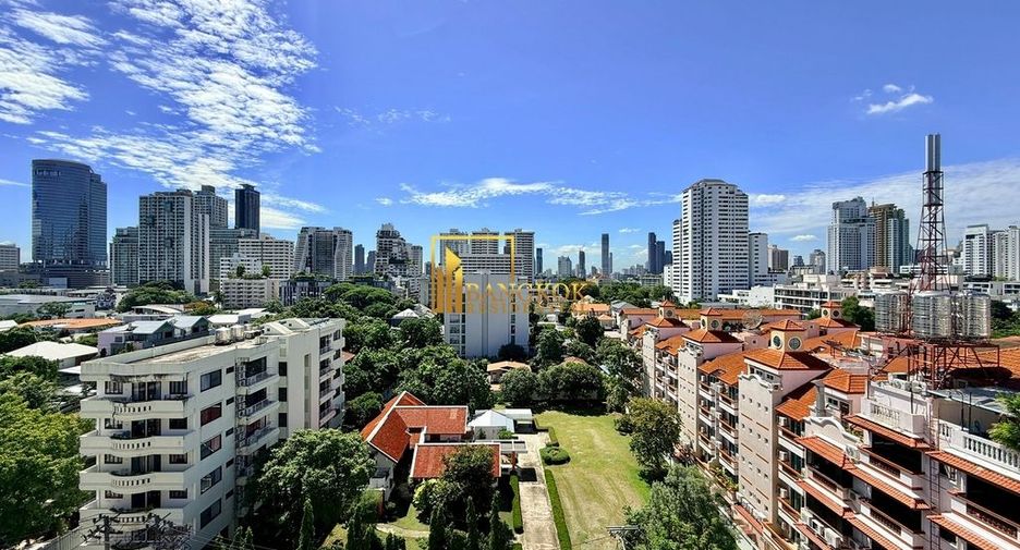 For rent 4 ベッドルーム apartment in Watthana, Bangkok