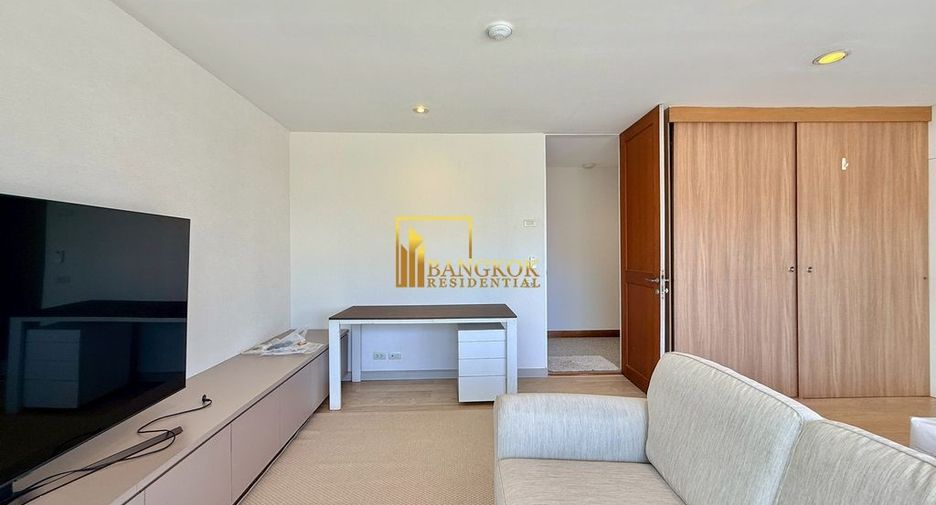 For rent 4 ベッドルーム apartment in Watthana, Bangkok