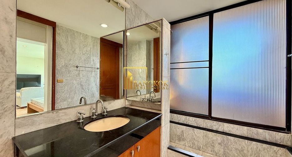 For rent 4 ベッドルーム apartment in Watthana, Bangkok