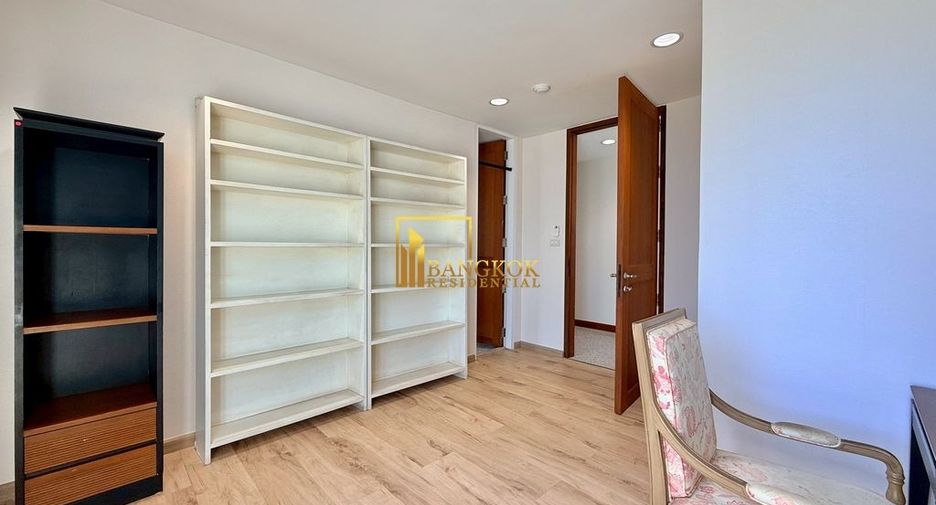 For rent 4 ベッドルーム apartment in Watthana, Bangkok
