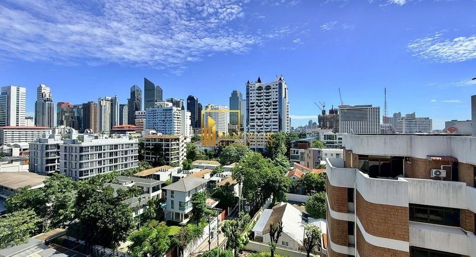 For rent 4 ベッドルーム apartment in Watthana, Bangkok