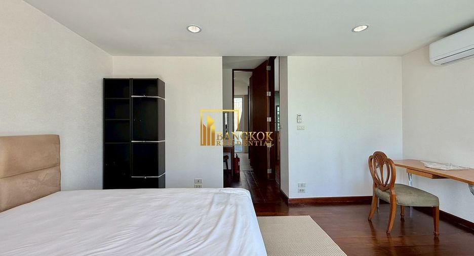 For rent 4 ベッドルーム apartment in Watthana, Bangkok