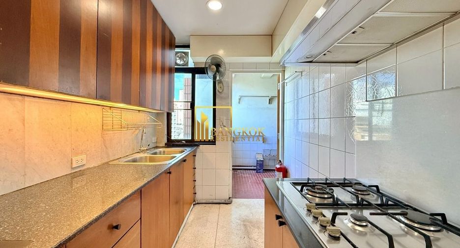 For rent 4 ベッドルーム apartment in Watthana, Bangkok