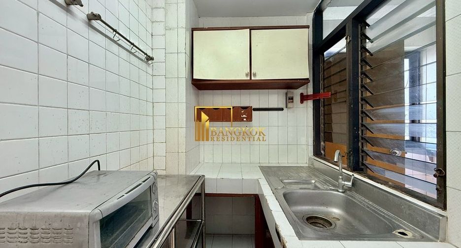 For rent 4 ベッドルーム apartment in Watthana, Bangkok