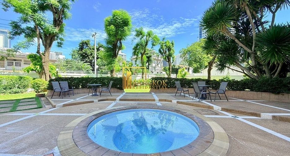 For rent 4 ベッドルーム apartment in Watthana, Bangkok