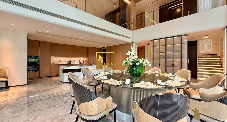 For rent 6 bedrooms house in Watthana, Bangkok