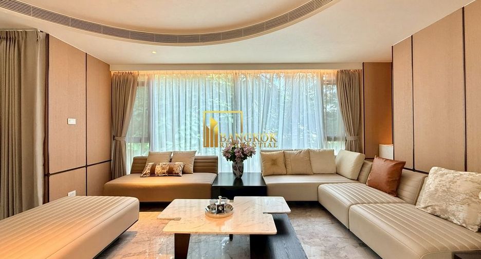 For rent 6 bedrooms house in Watthana, Bangkok