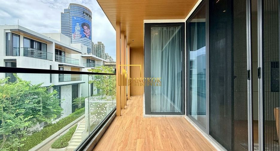 For rent 6 bedrooms house in Watthana, Bangkok