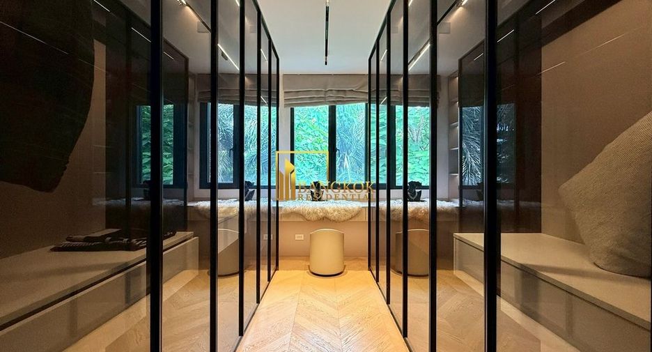 For rent 6 bedrooms house in Watthana, Bangkok