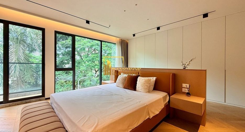 For rent 6 bedrooms house in Watthana, Bangkok