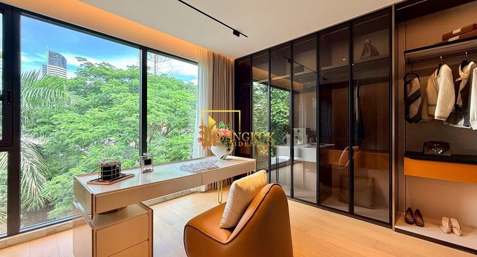 For rent 6 bedrooms house in Watthana, Bangkok