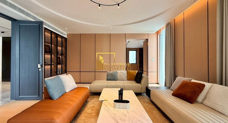 For rent 6 bedrooms house in Watthana, Bangkok