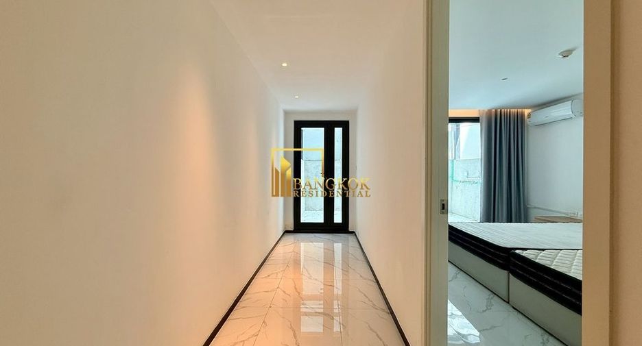 For rent 6 bedrooms house in Watthana, Bangkok