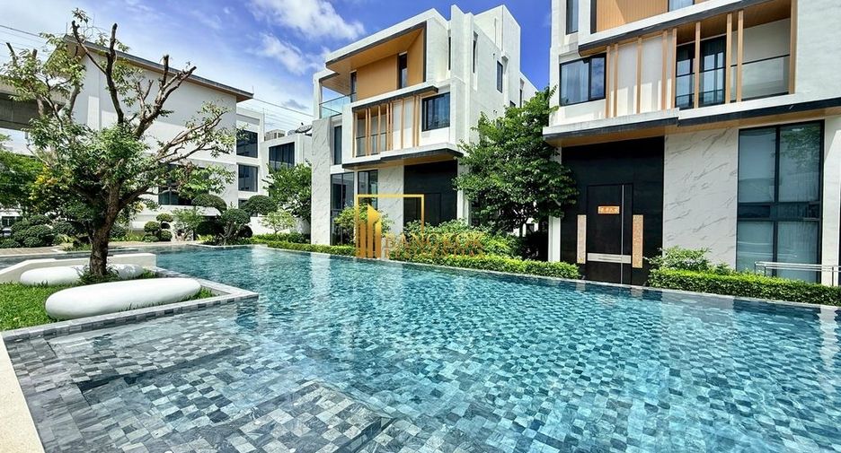 For rent 6 bedrooms house in Watthana, Bangkok