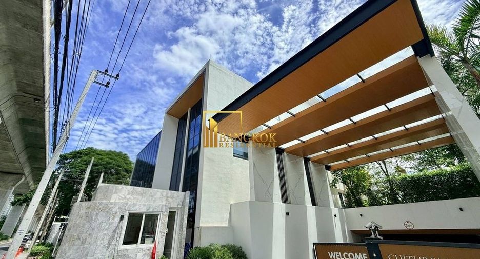 For rent 6 bedrooms house in Watthana, Bangkok