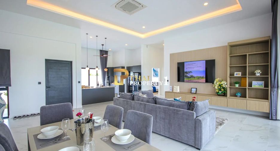 For sale 3 ベッドルーム villa in Hua Hin, Prachuap Khiri Khan