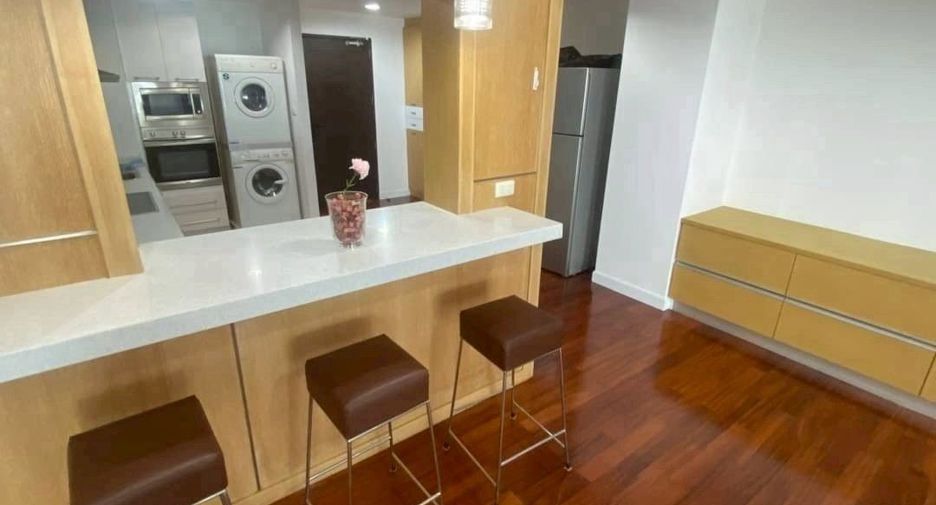 For rent 2 bedrooms condo in Watthana, Bangkok