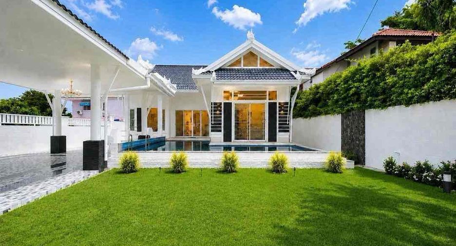 Villa zur Miete mit 5 Zimmer in Bang Lamung, Chonburi