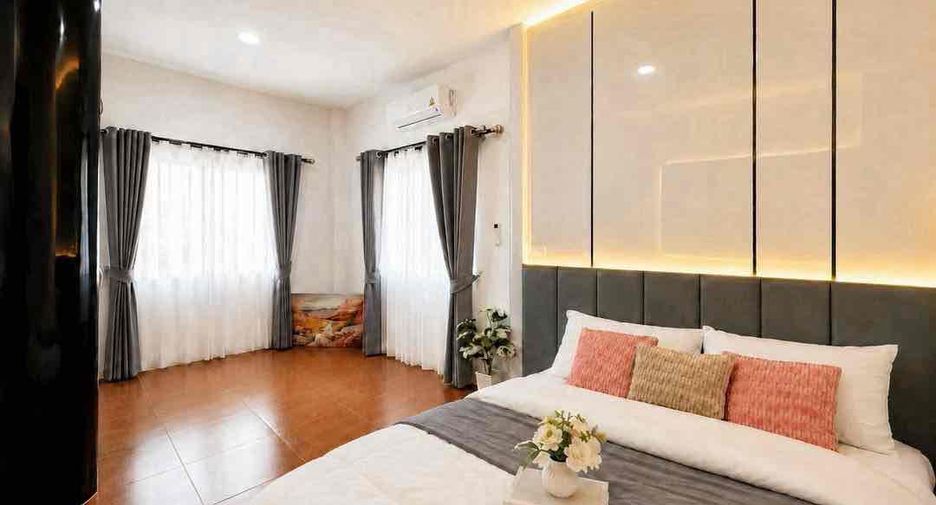 Villa zur Miete mit 5 Zimmer in Bang Lamung, Chonburi