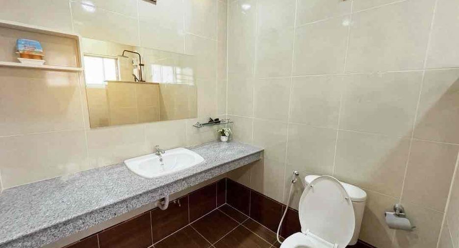 Villa zur Miete mit 5 Zimmer in Bang Lamung, Chonburi