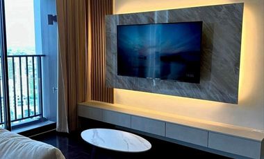 For rent and for sale 2 bedrooms condo in Watthana, Bangkok